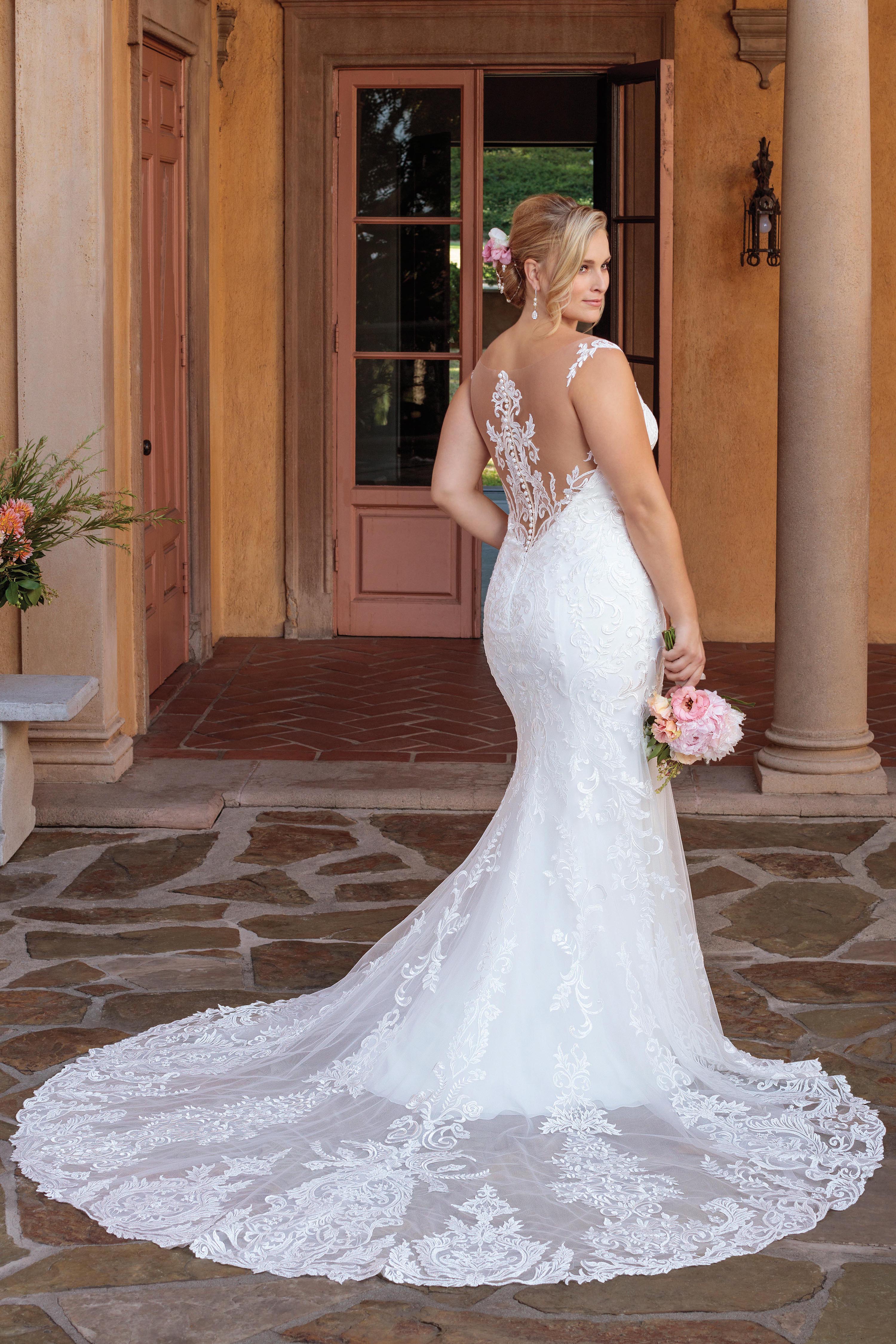 Casablanca Bridal Wedding Dress Style 2328 Kinsley Lace Stretch Georgette Sweetheart Neckline Fit and Flare