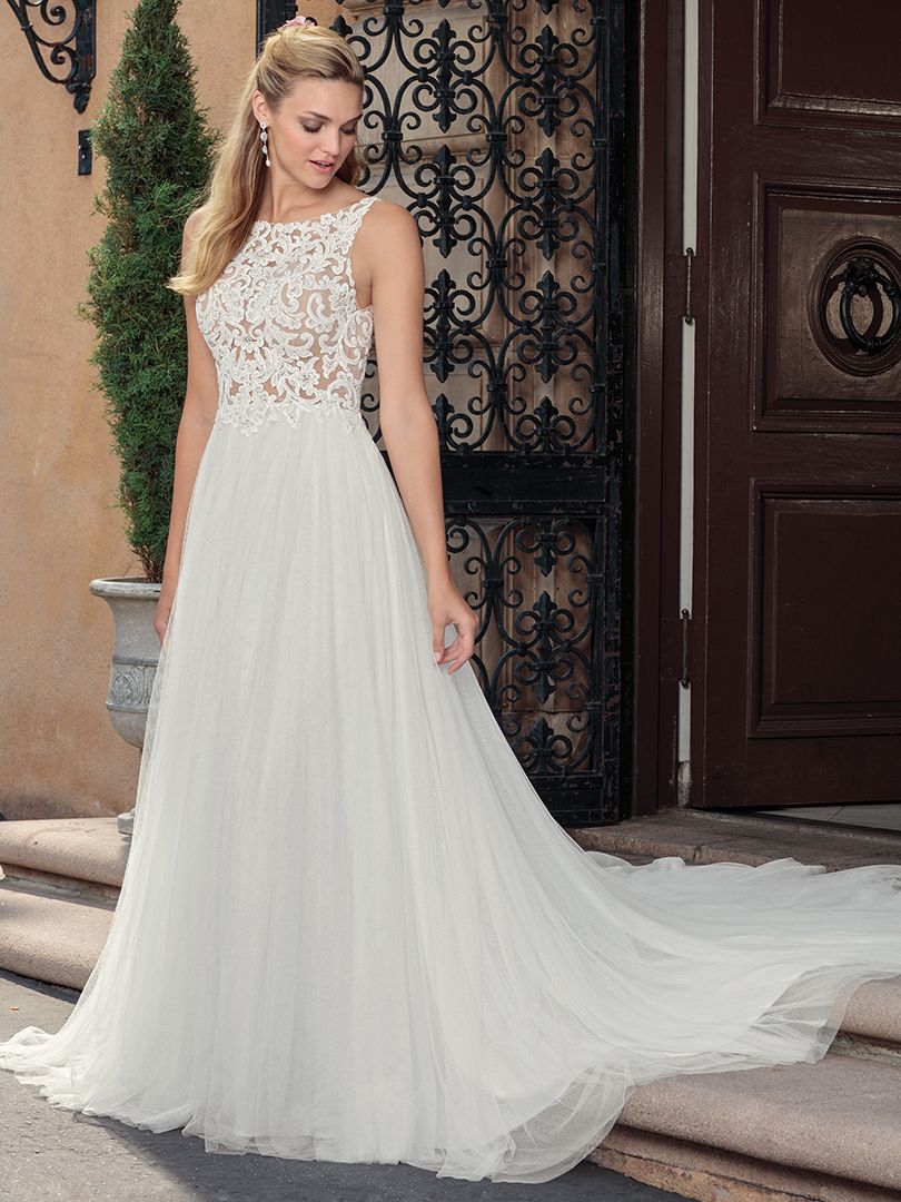 Style 2310 Della Casablanca Bridal