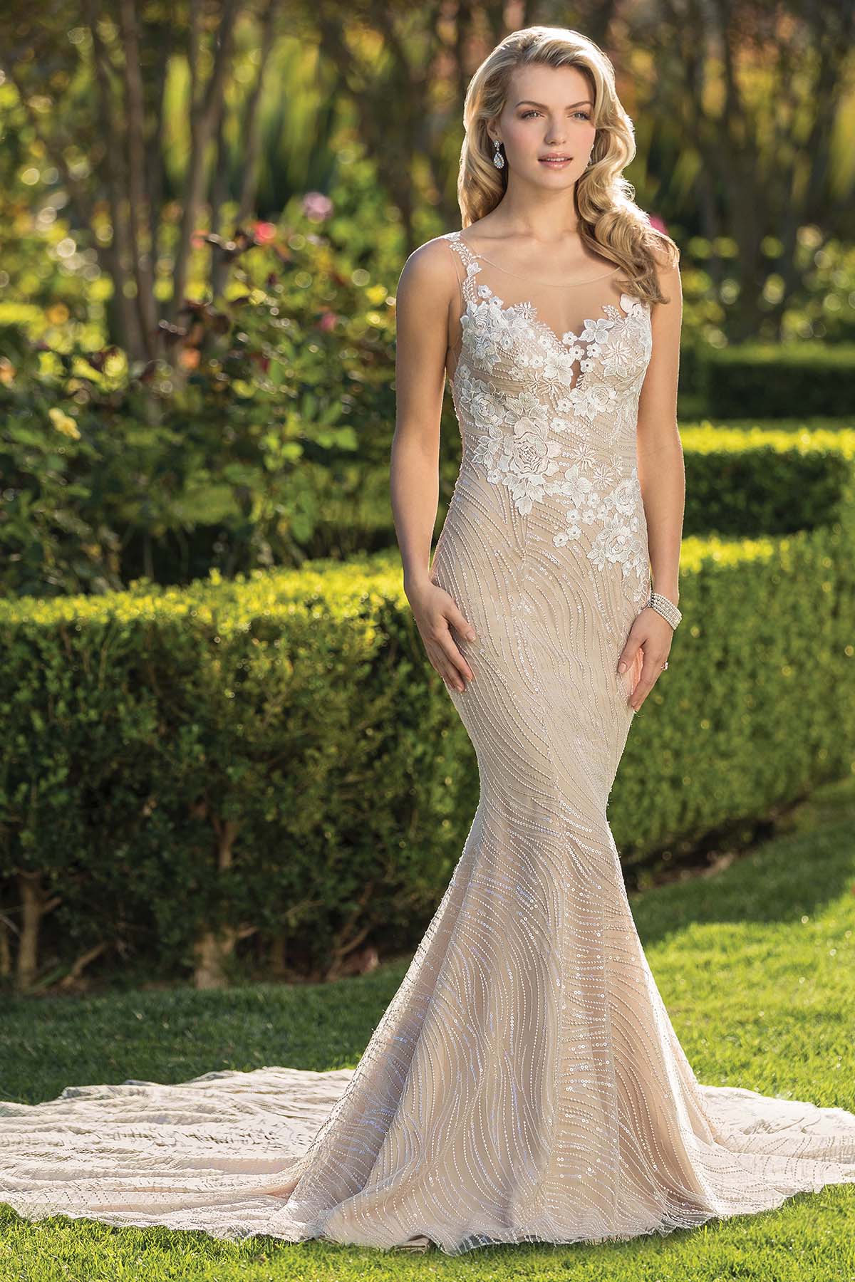 12 Asymmetrical Wedding Dresses for the FashionObsessed Bride
